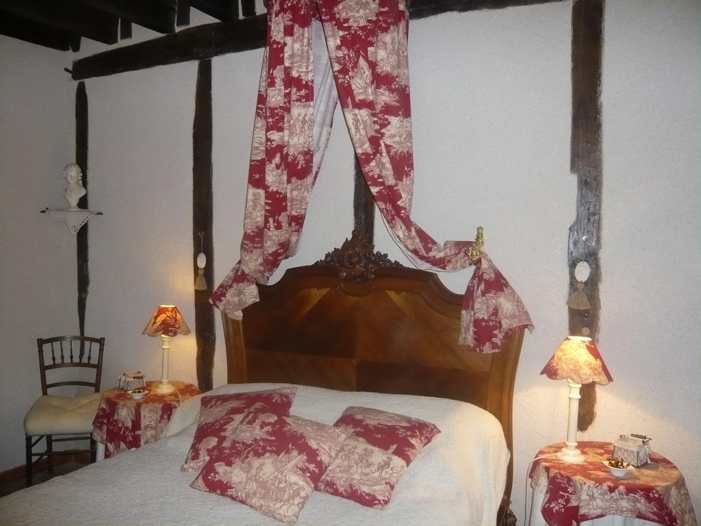 Bed and Breakfast La Petite Ferme Vouzeron Zimmer foto