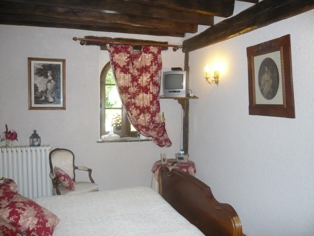 Bed and Breakfast La Petite Ferme Vouzeron Zimmer foto