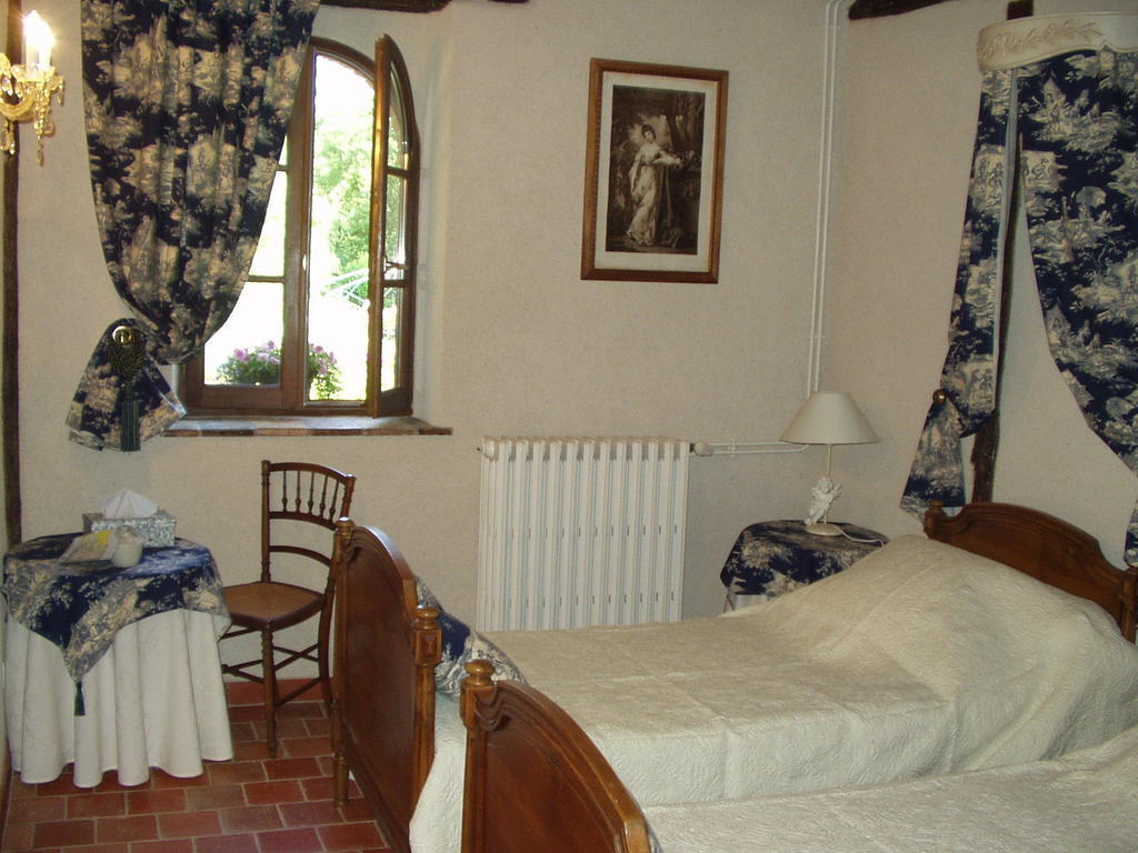 Bed and Breakfast La Petite Ferme Vouzeron Zimmer foto